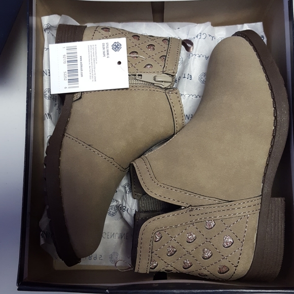 NIB Toddler Oshkosh girls boot tan size 10T - Picture 3 of 8